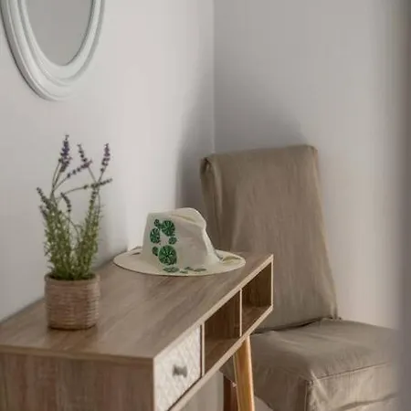 Ten Suns 5 Apartamento Lixúri